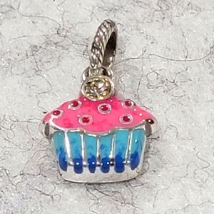 RETIRED BRIGHTON CUPCAKE PINK & BLUE CELEBRATION BIRTHDAY PARTY ABC CHARM
